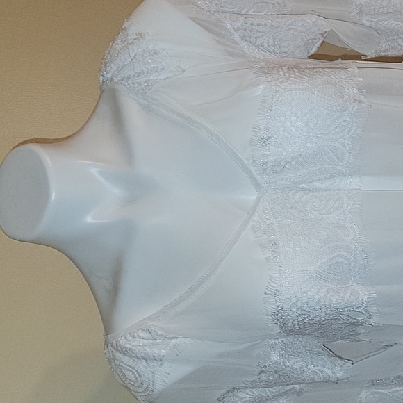 WHITE HOUSE BLACK MARKET BLOUSE - Picture 4 of 8